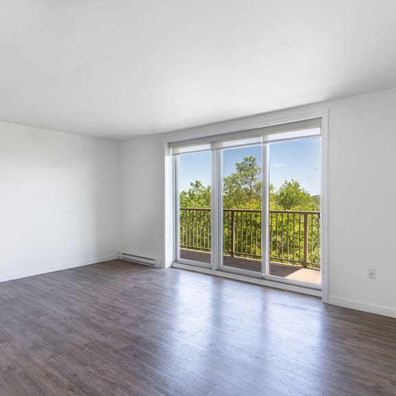 River Gardens Apartments in Winnipeg, MB